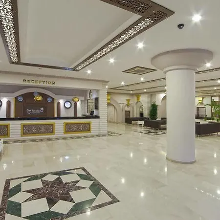 Hotel Club Paradiso 5*